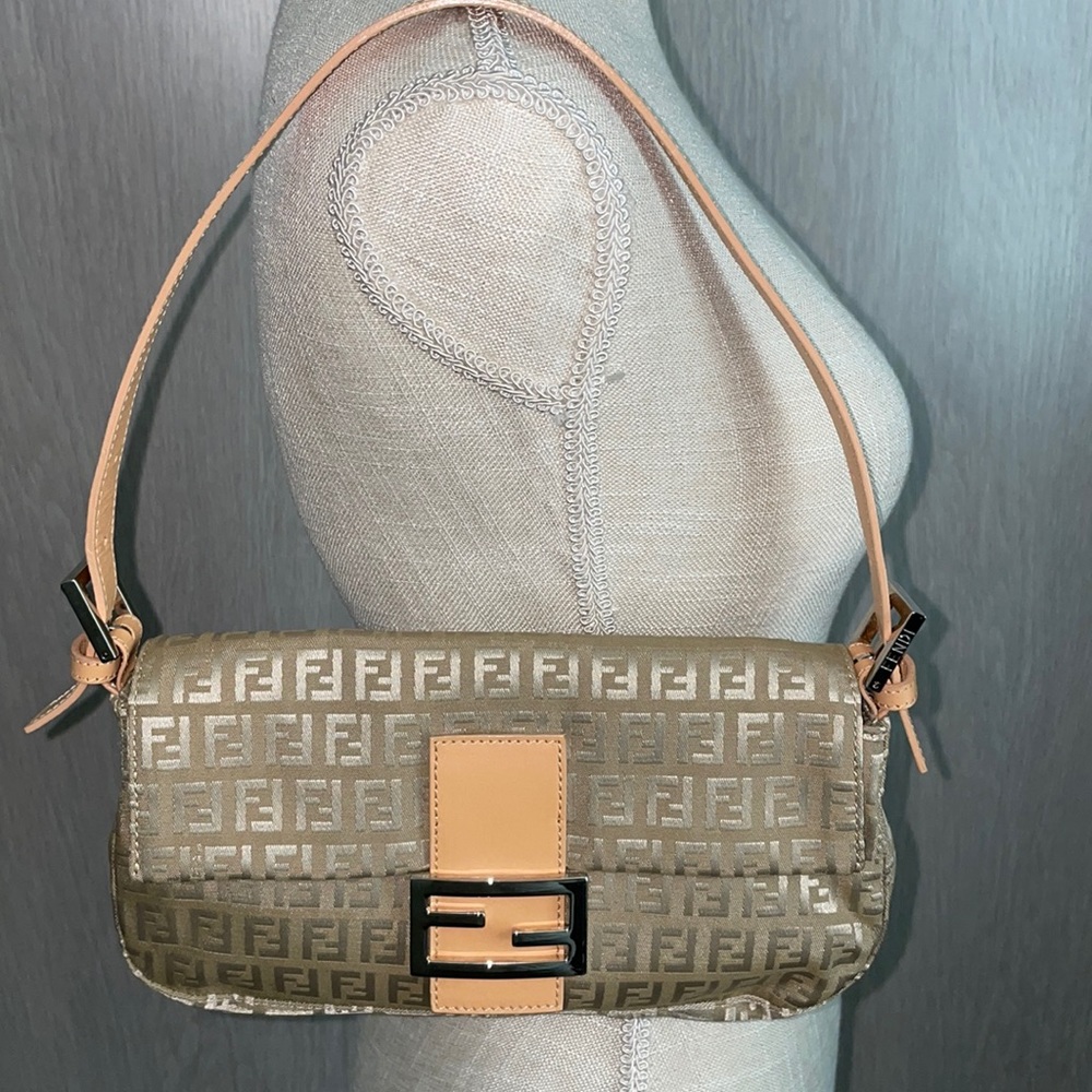 VINTAGE FENDI BAG